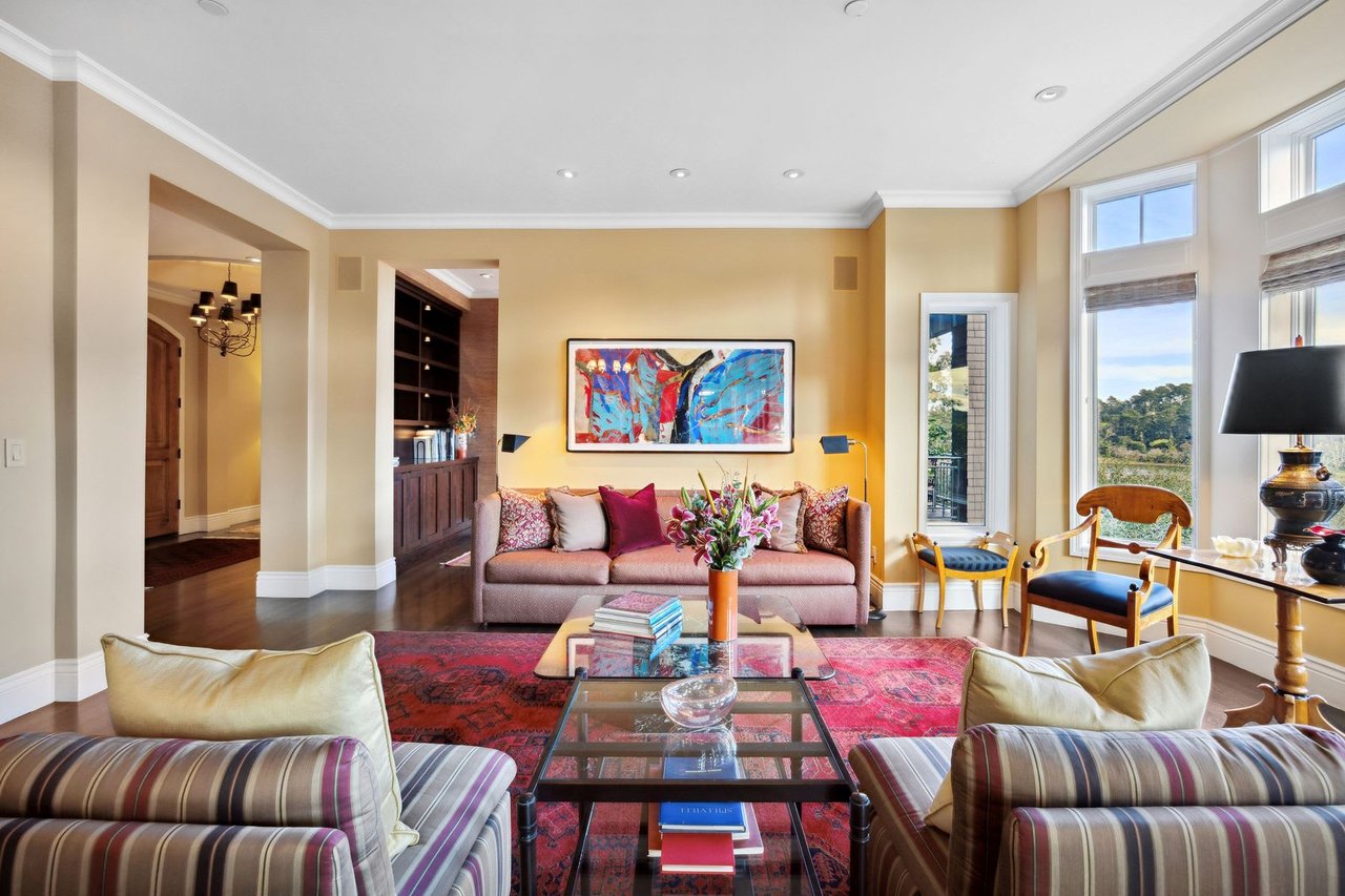 54 De Silva Island Drive