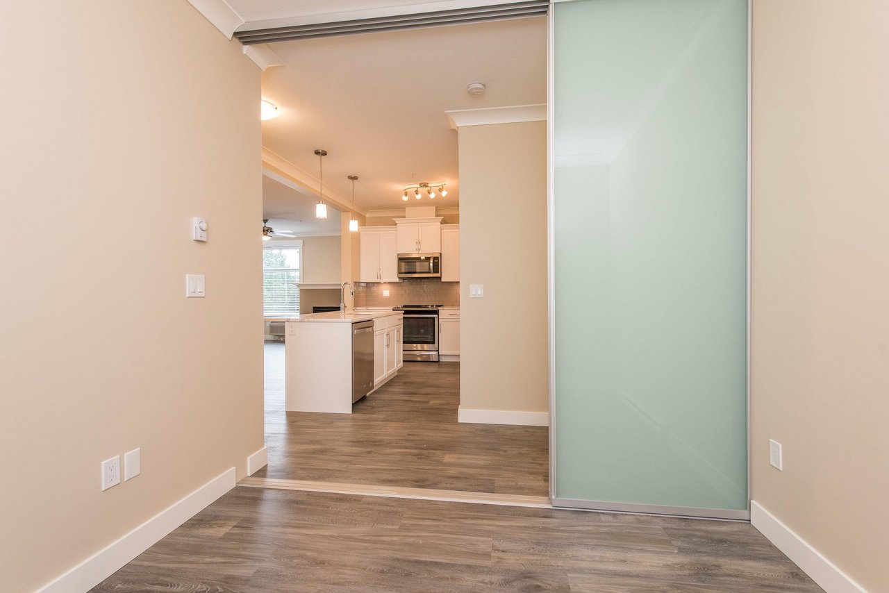 205-45761 Stevenson Rd