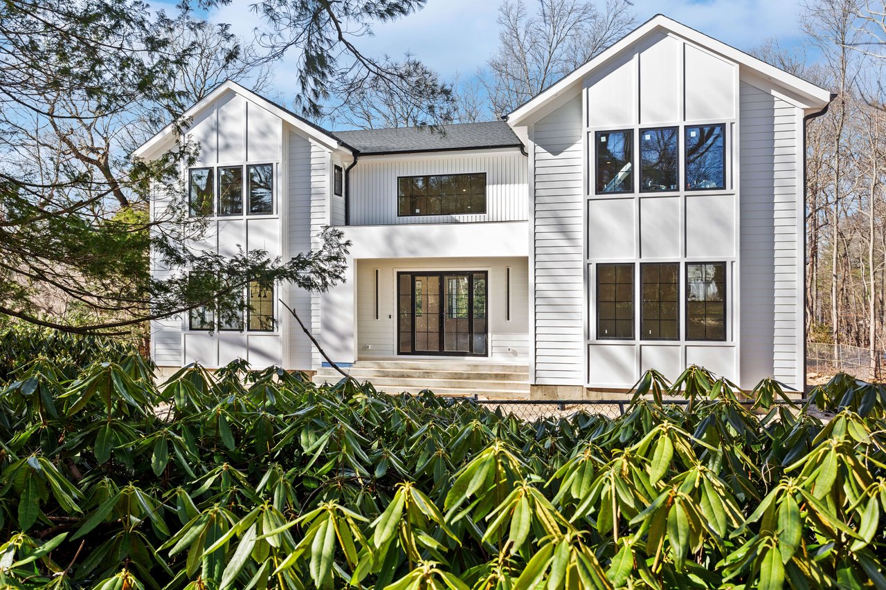 27 Willard Way Dix Hills