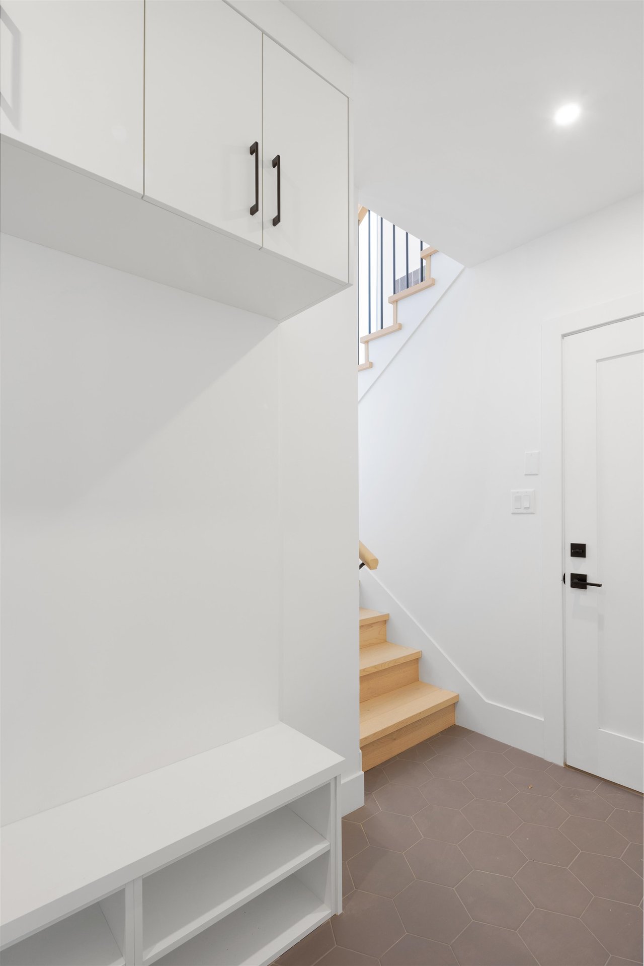 26-3385 Mamquam Rd