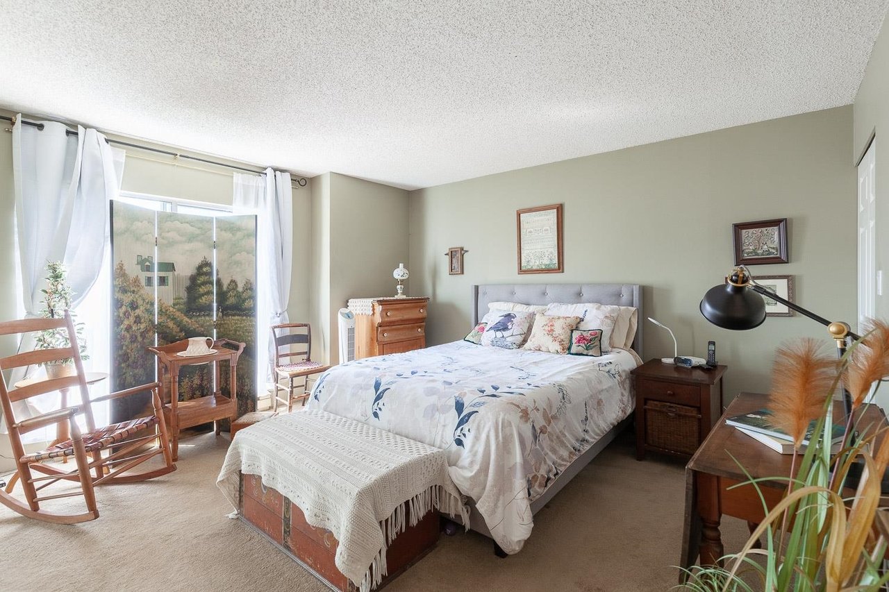 404-8772 SW Marine Dr