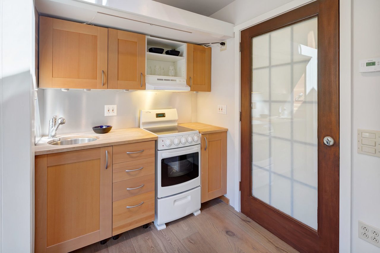 60 Oak Grove Avenue, Woodacre