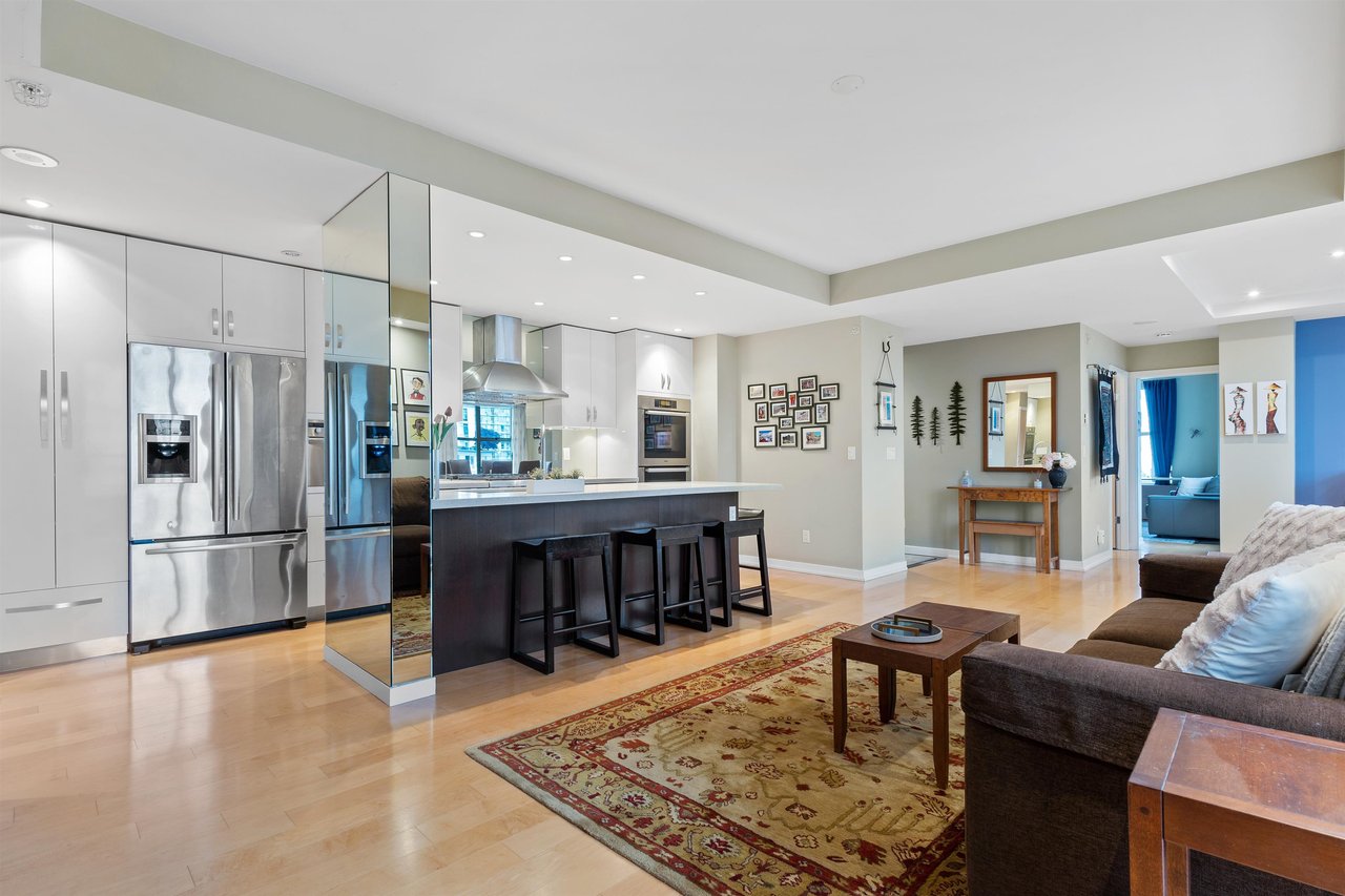3003-969 Richards Street, Vancouver
