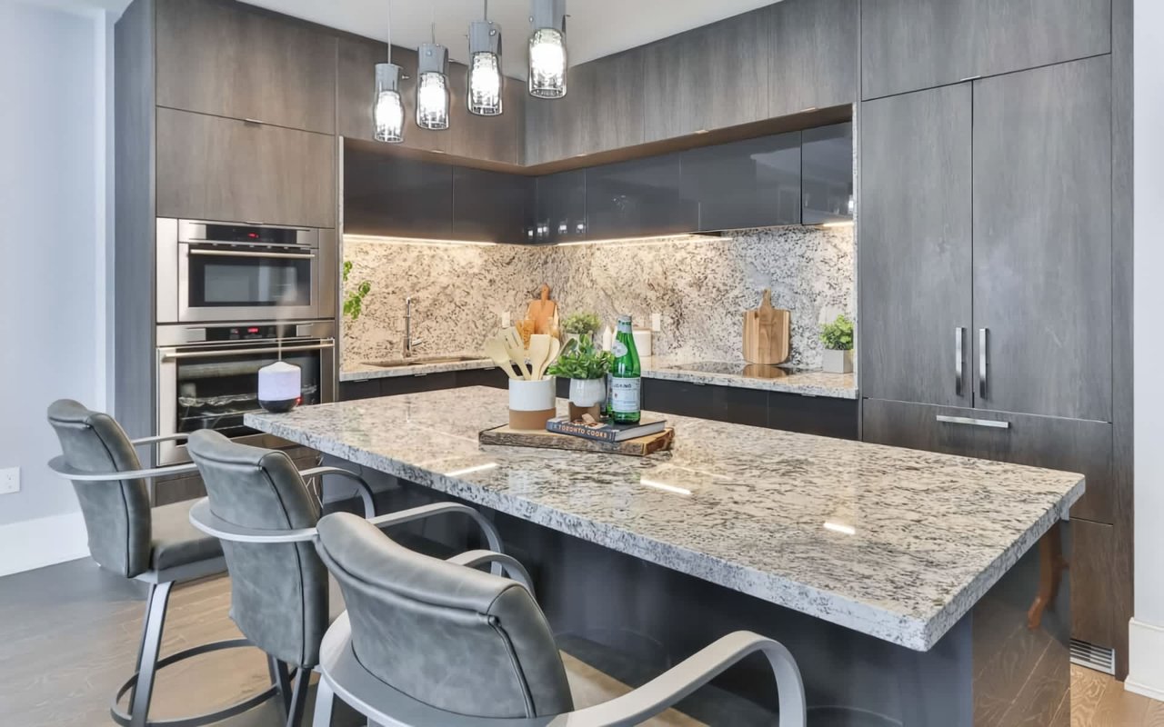 How to Buy a Luxury Home