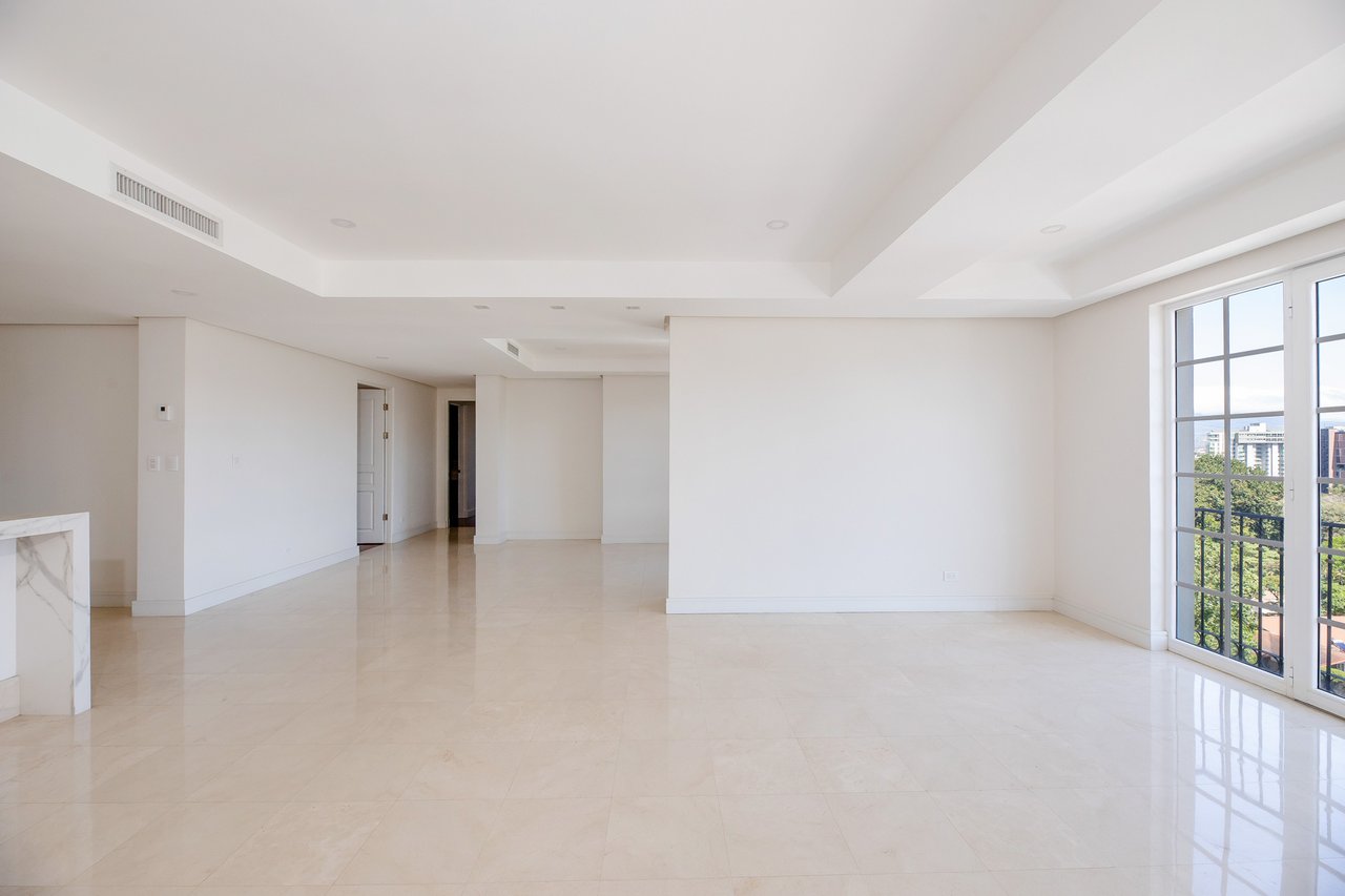 Renovated Executive Condo Home, Escazu, San Jose
