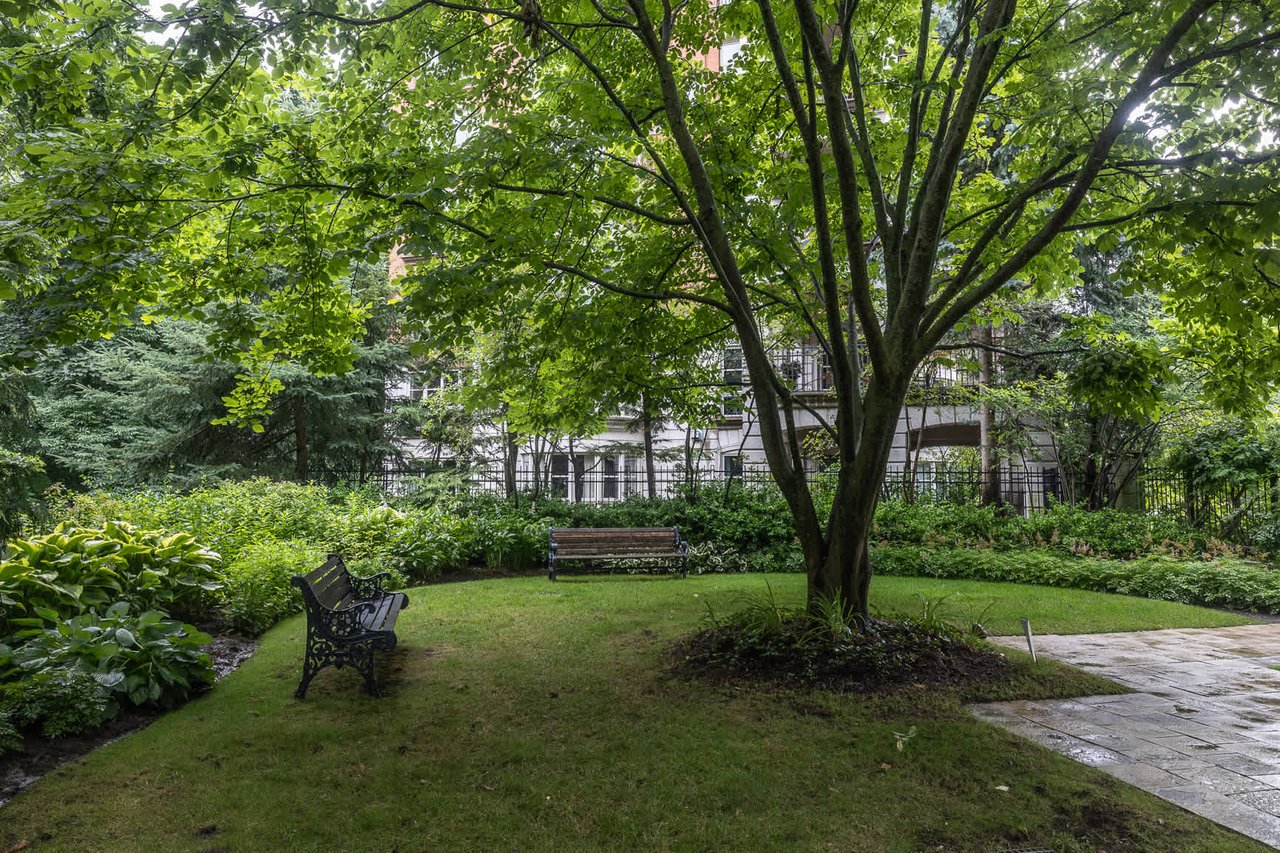 Bridle Path Meets Lawrence Park Grand Condo