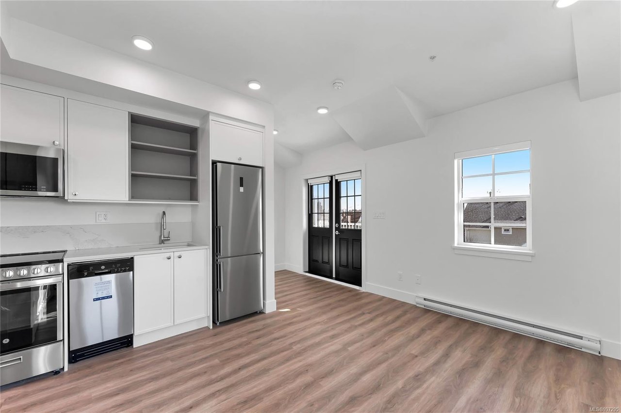 302B-1224 Richardson St, Victoria