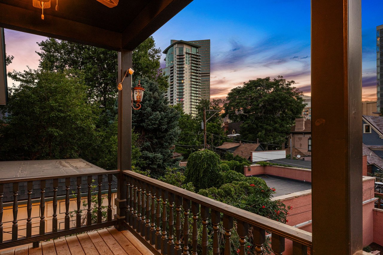 2127 Tremont Place