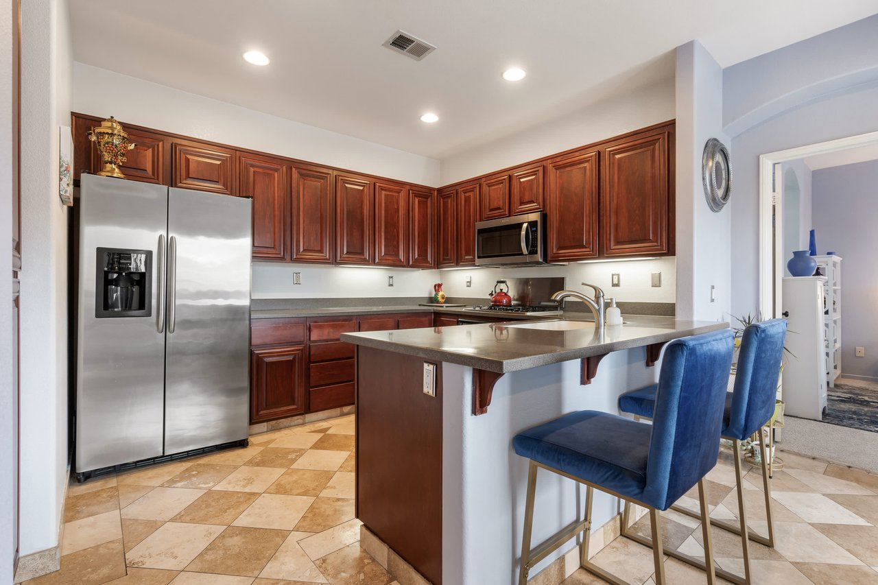 638 Sumner Way UNIT 6