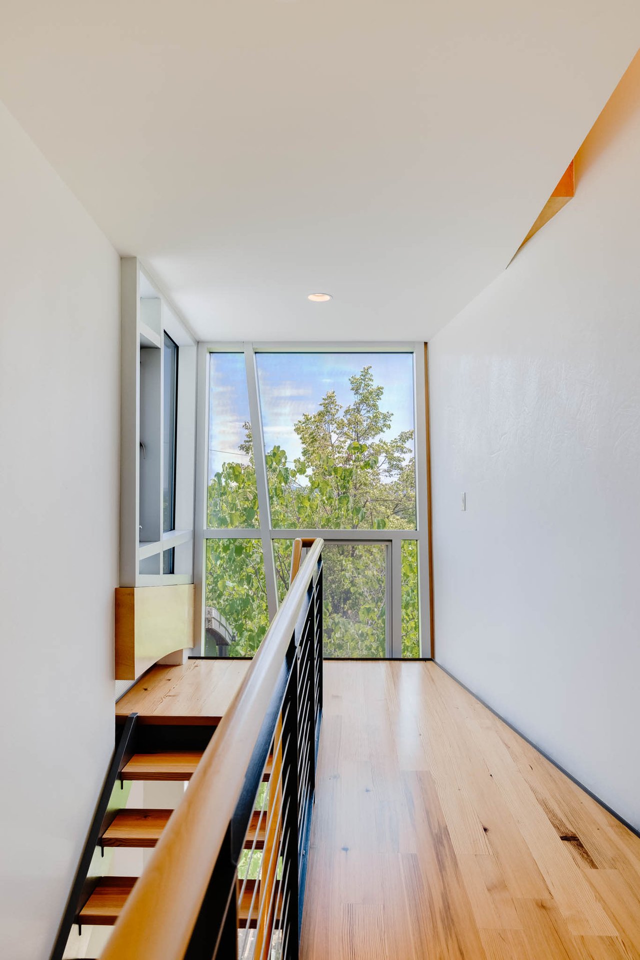 2945 3rd Street