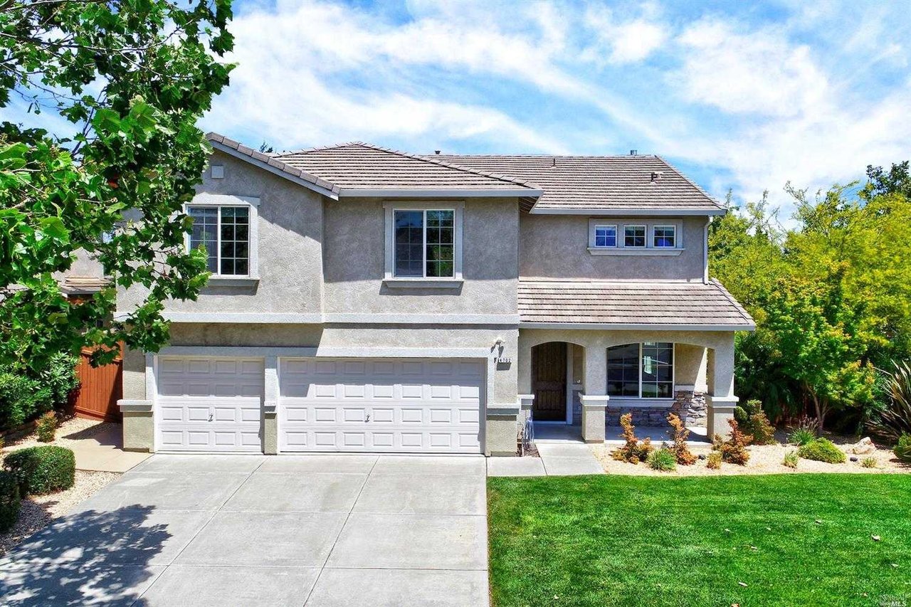 4702 Autumn Rose Court