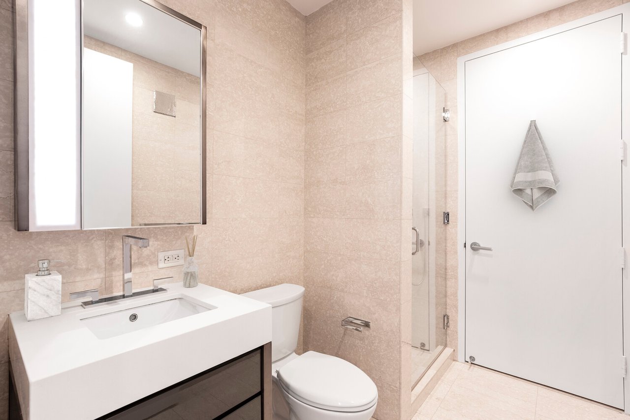75 Wall Street, Apt 31P