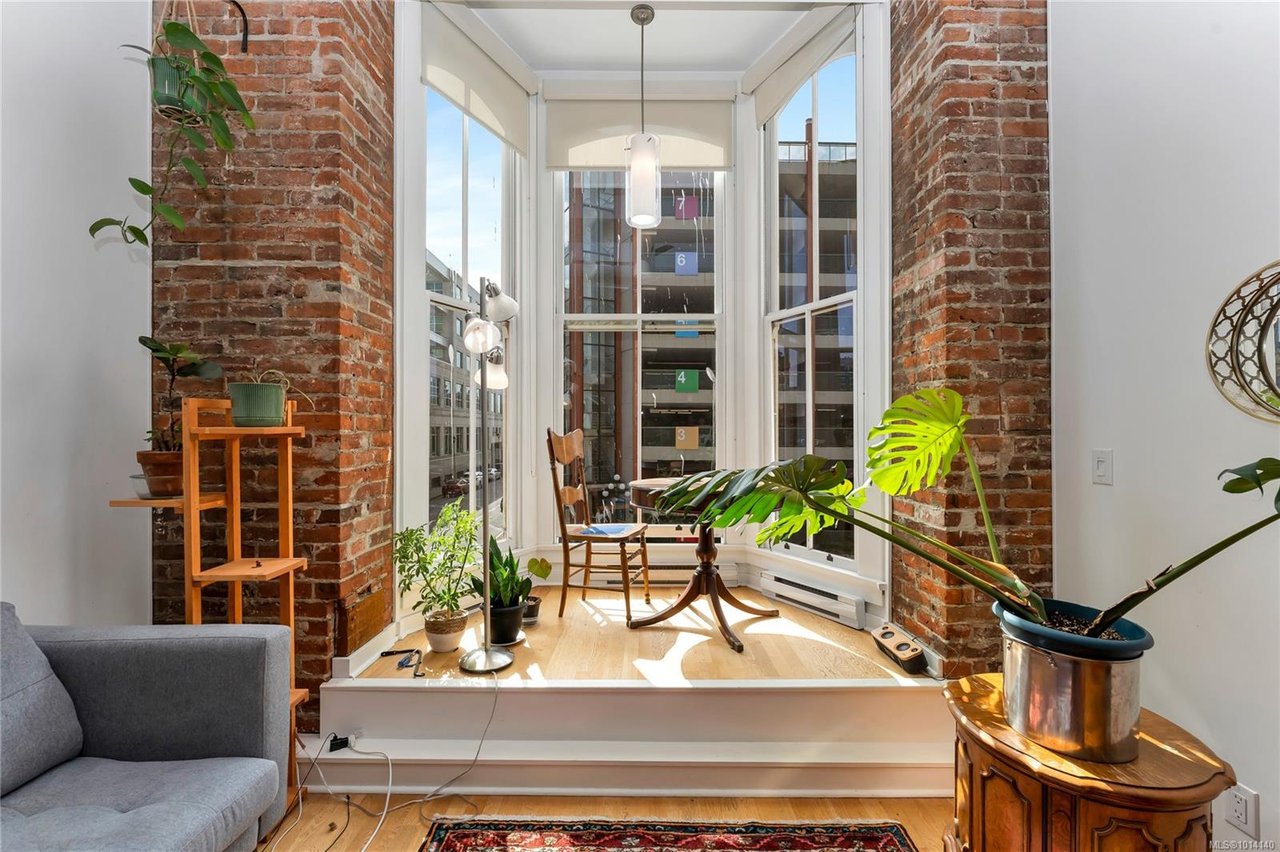 203-562 Yates St, Victoria