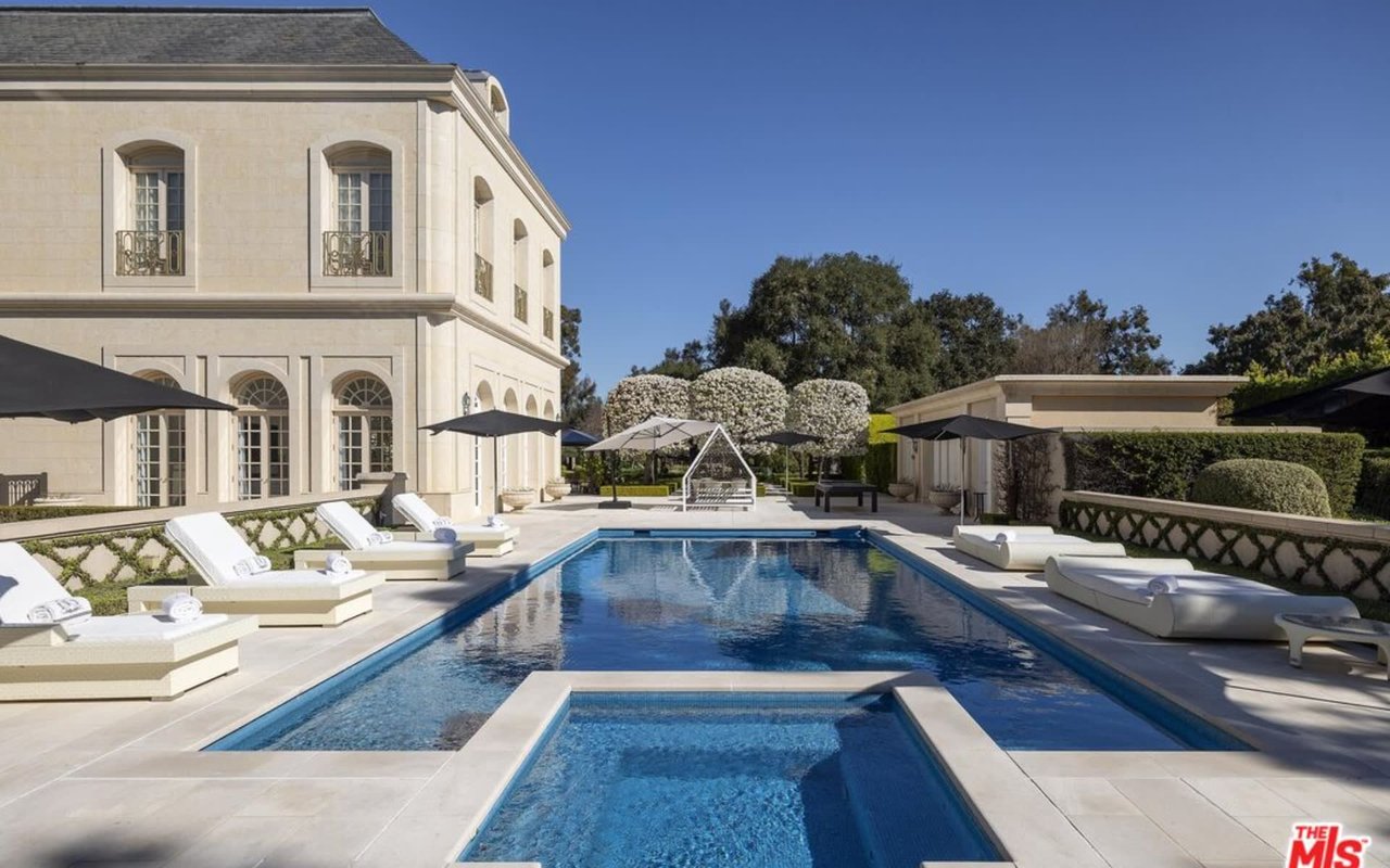 Investing in Luxury: The Top Considerations for Buying Ultra-Luxury Homes