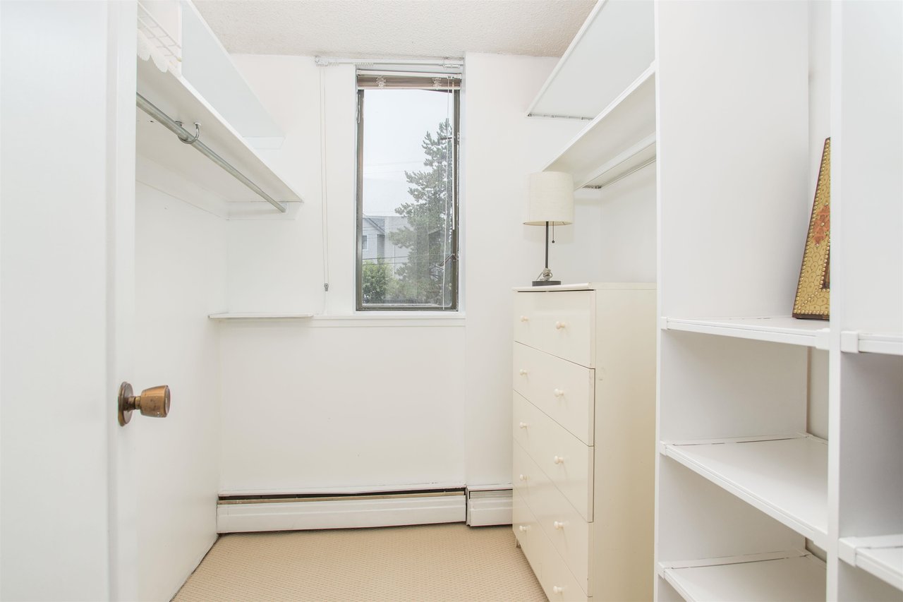 203-1390 Duchess Ave