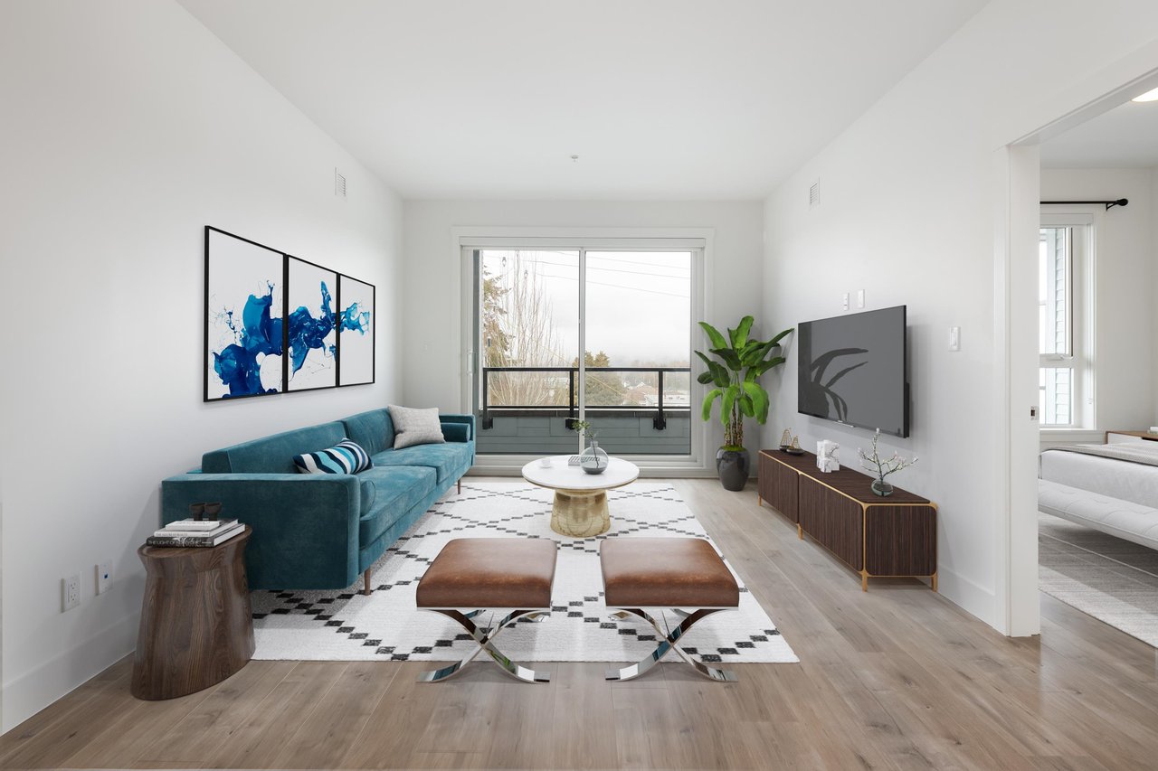 402-4477 Hastings St