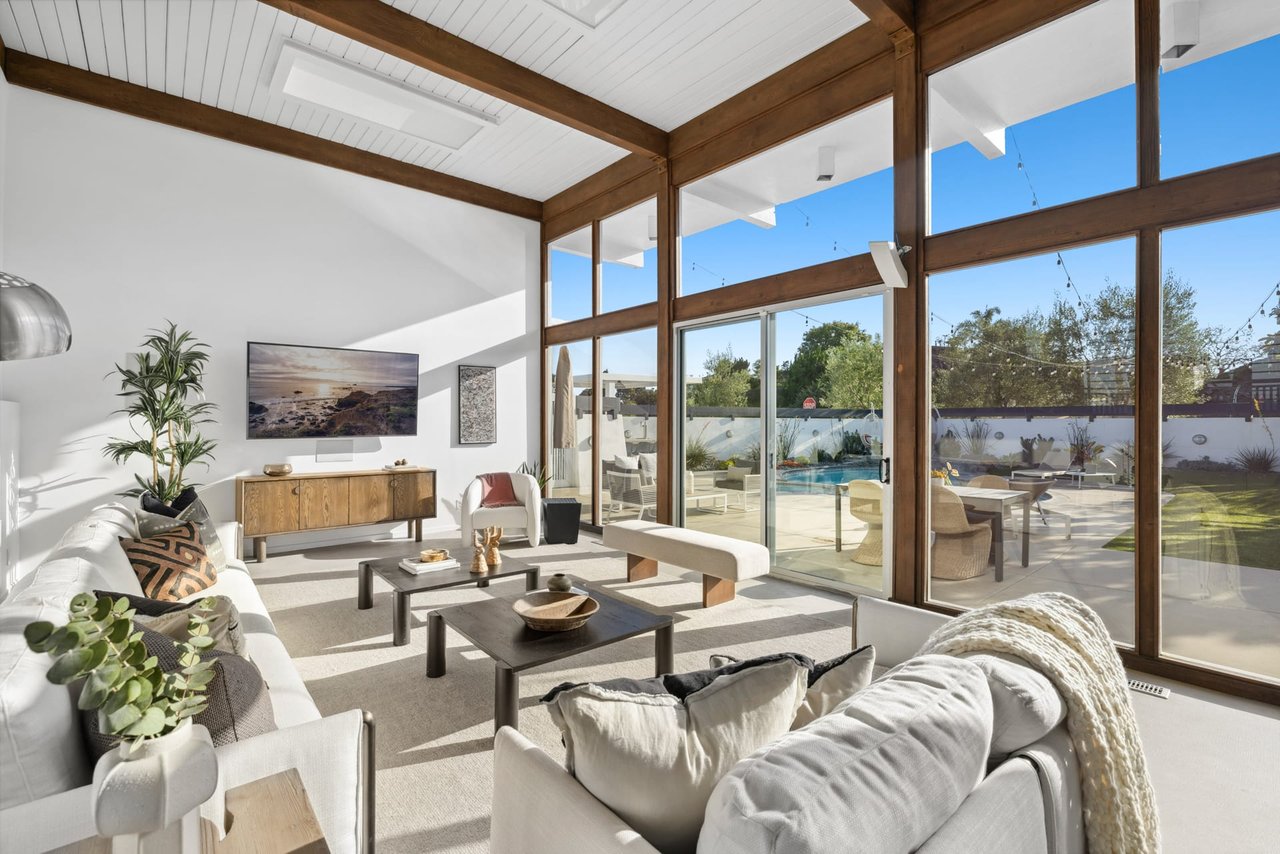 1600 Galaxy Drive