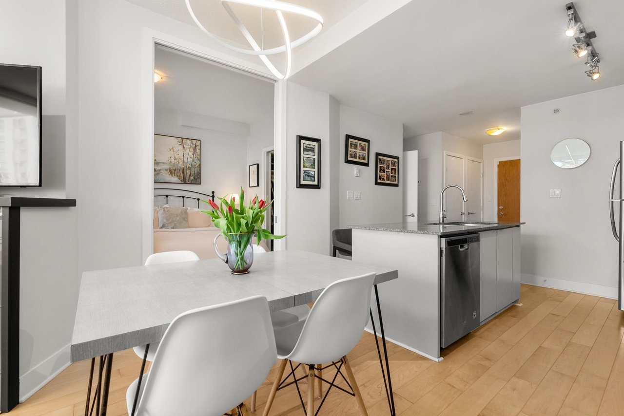 313-298 E 11th Avenue, Vancouver