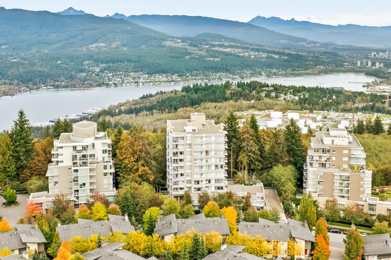 612-9266 University Cres
