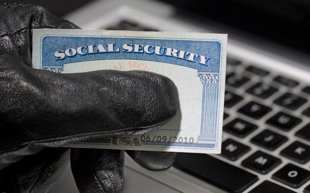 10 Warning Signs of Identity Theft