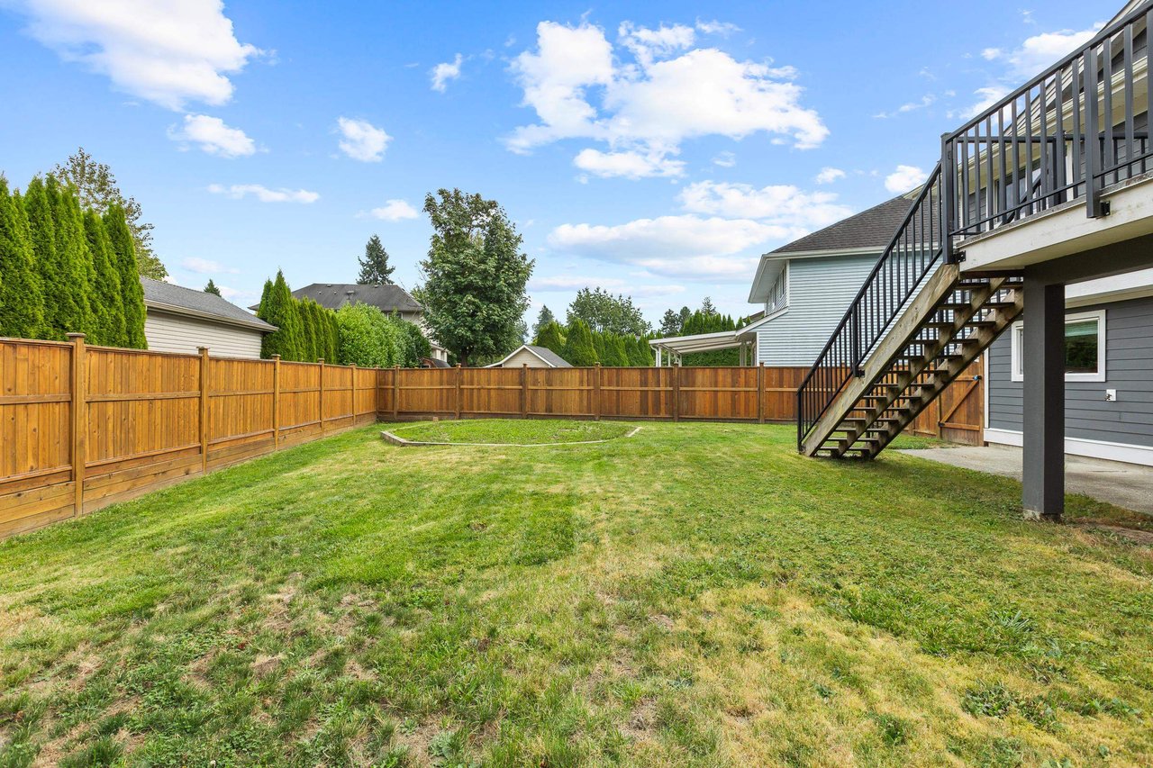 26953 Alder Dr