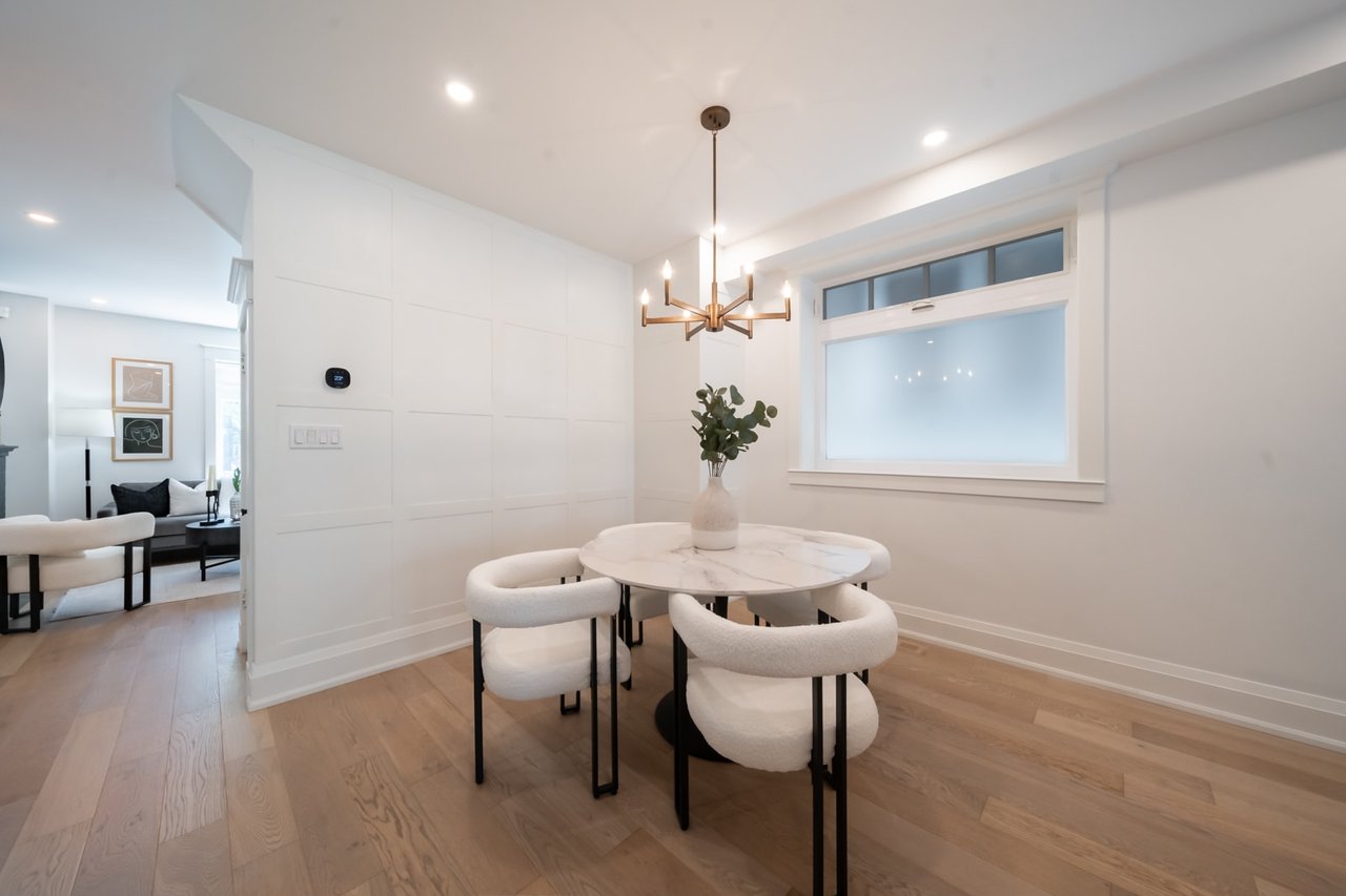 38 Richard Ave 