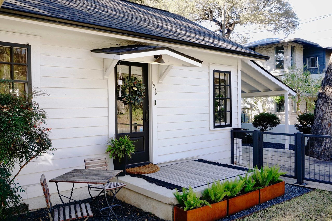 Charming Bouldin Creek Bungalow: Modern Upgrades in Prime South Congress Location