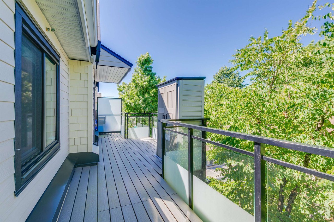 PH1-2405 Kamloops Street, Vancouver