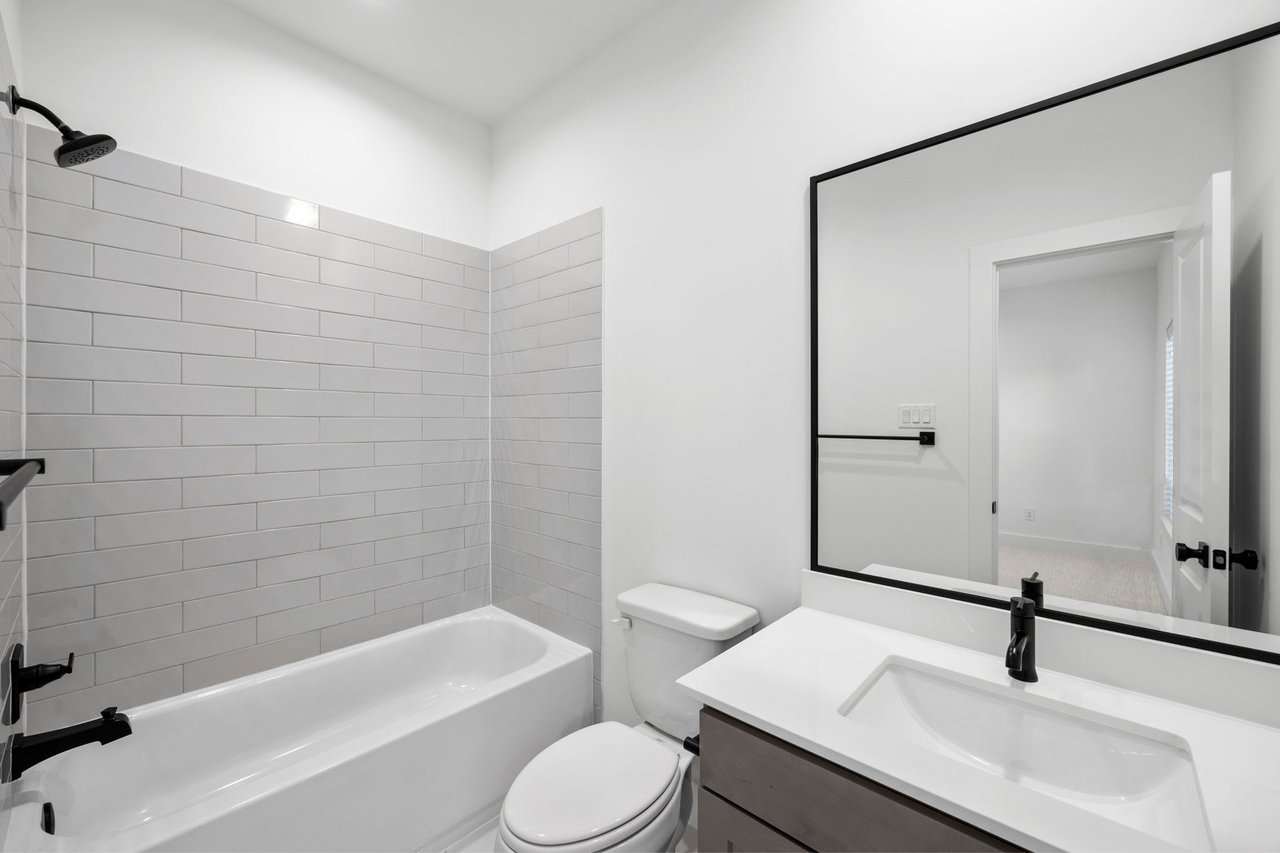 guest bathroom in an Eastwood Estates Home