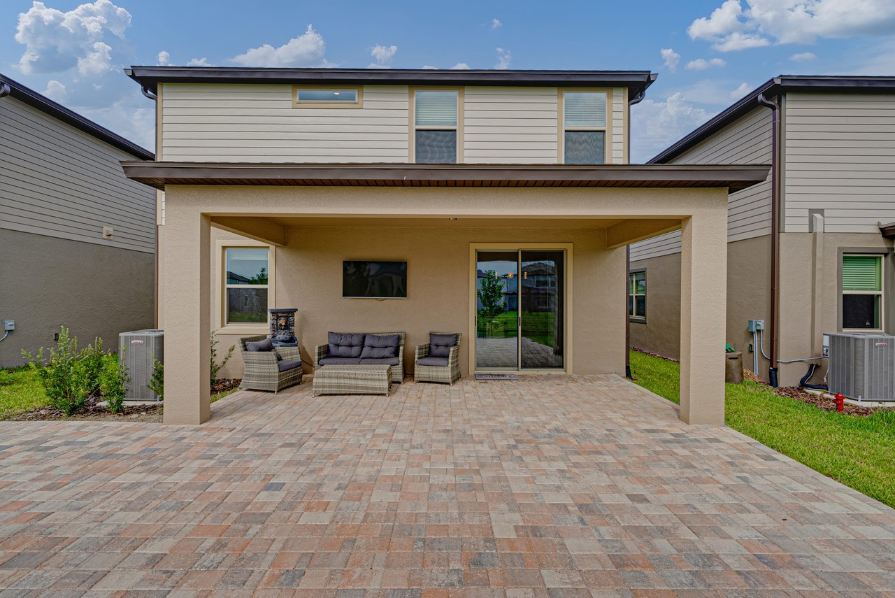 7603 POOL COMPASS LOOP 