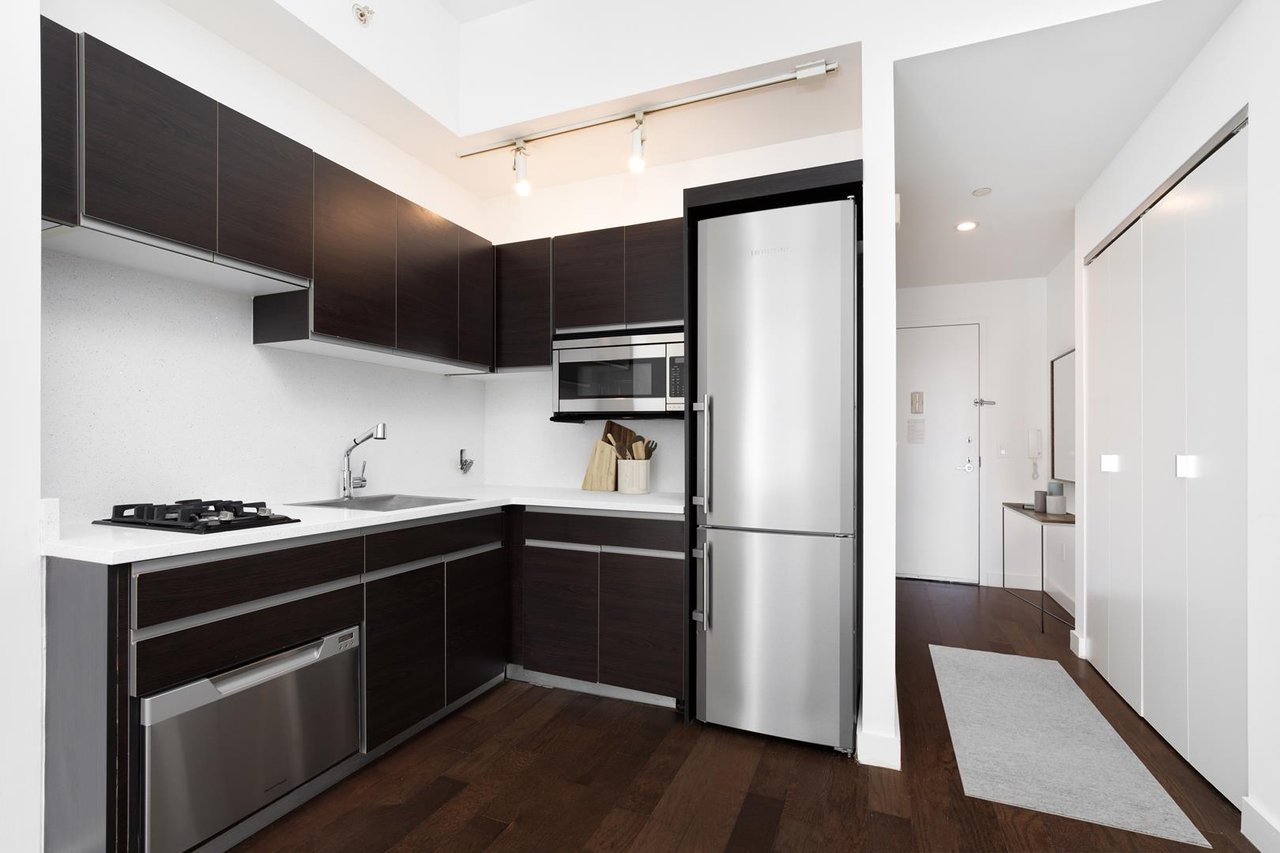 116 John Street, Apt 3205