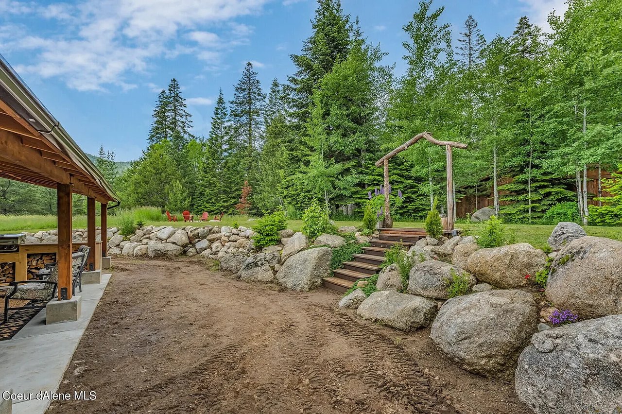 3141 N Riley Creek Rd