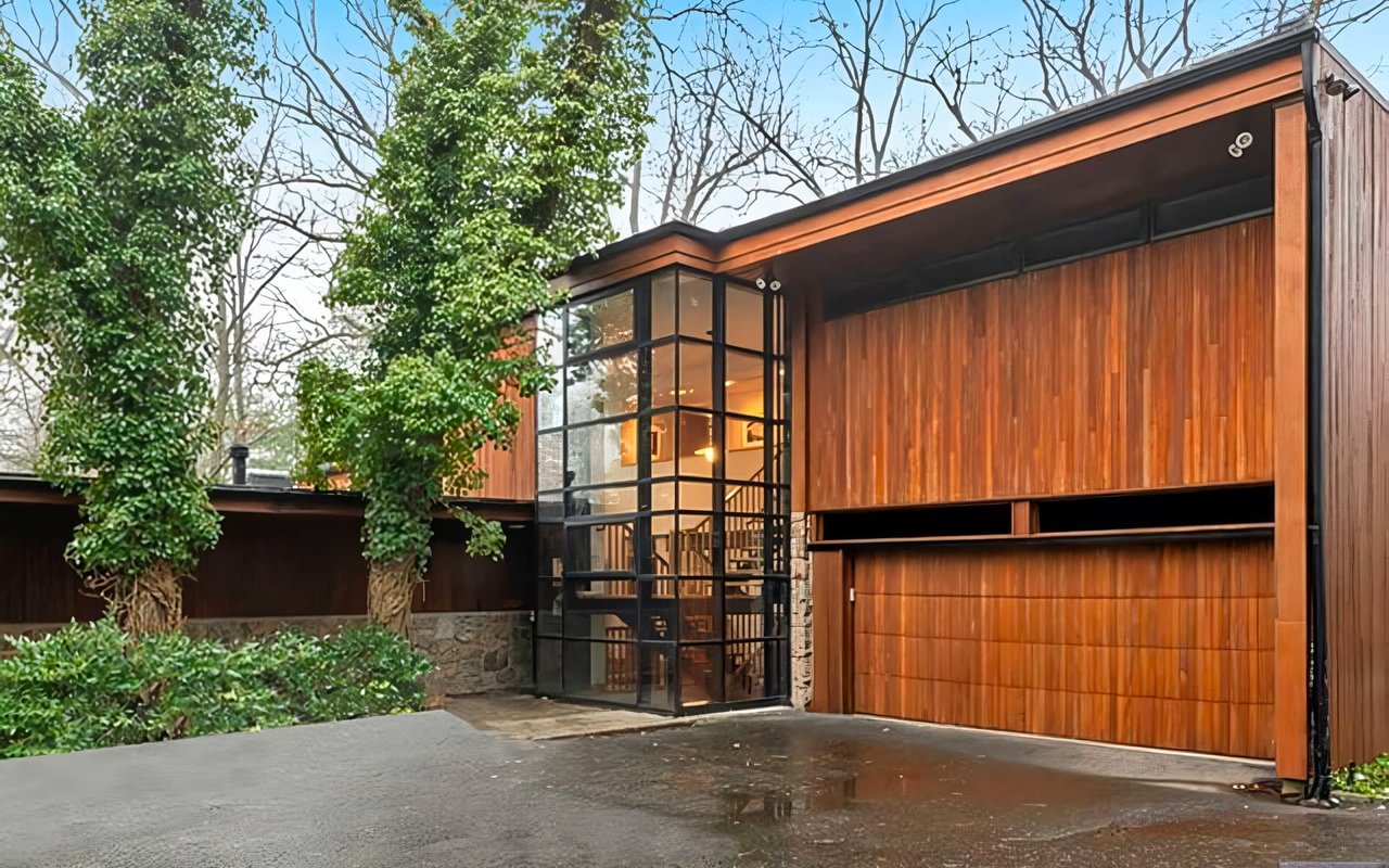 Understanding the Maintenance Costs of Ultra-Luxury Properties for First-Time Buyers