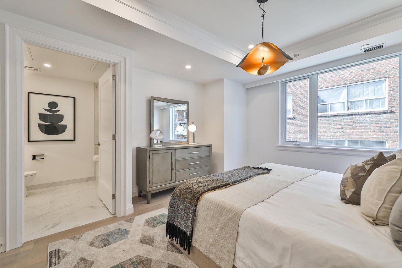 285 Avenue Road Suite #502