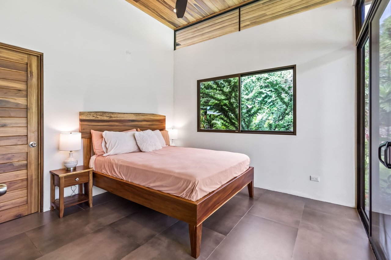 Bright & Peaceful 3-Bedroom Home With Separate Workshop/Office Space & Stunning Views Of The Lush Mountains In Easy-Access Location In Ojochal Costa Rica