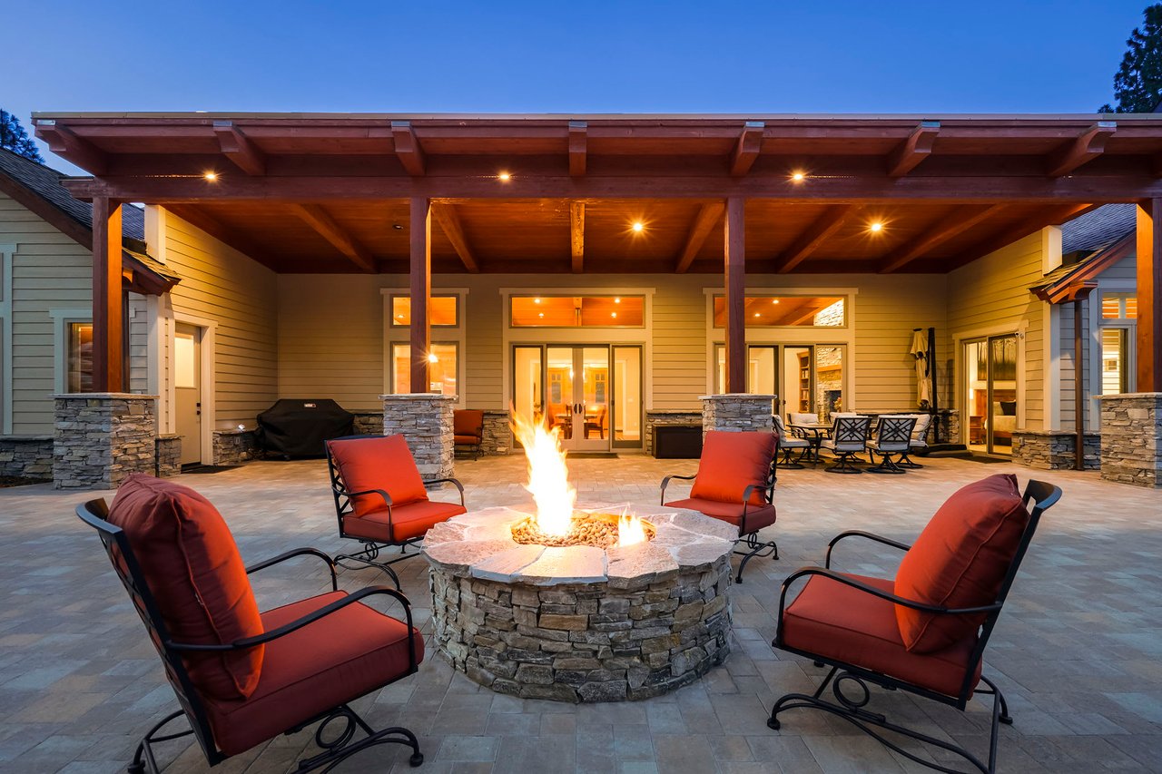 Resort Style Living-Jobs Peak Ranch