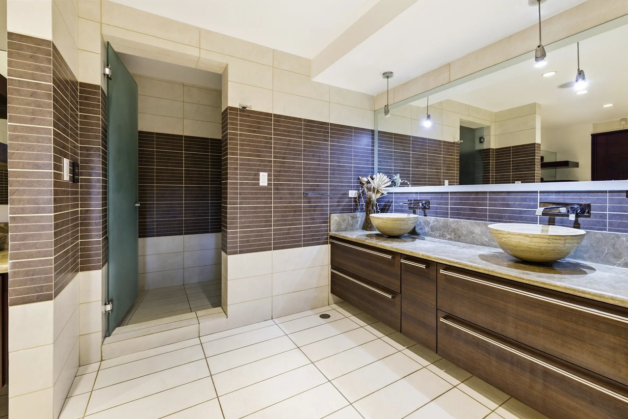 Panoramic Valley Views Retreat, Santa Ana, San Jose