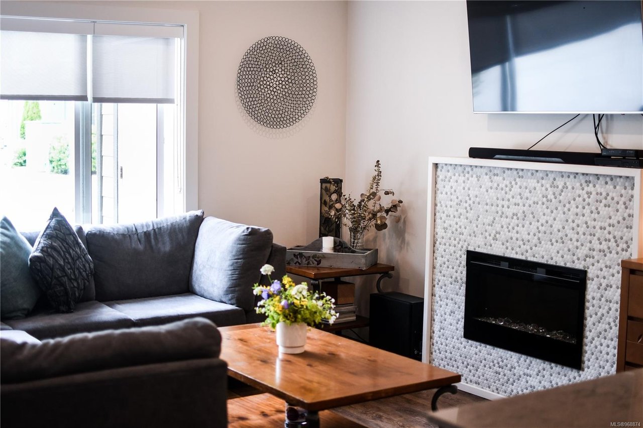 16-625 Hellesen Dr