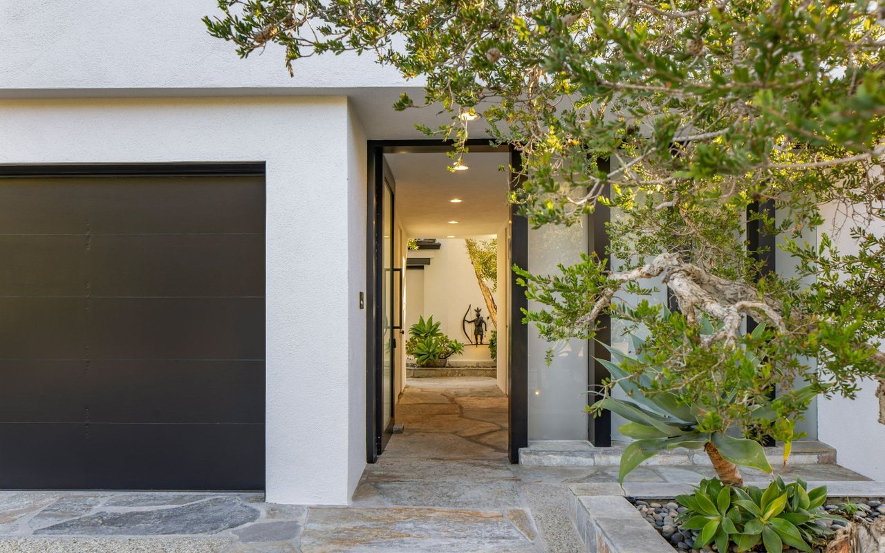 Beachfront Living on Malibu's Broad Beach