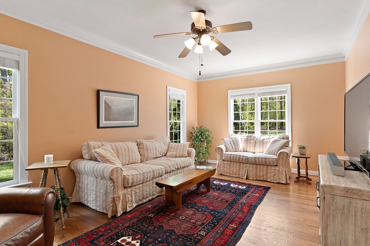 3513 Kings Farm Drive