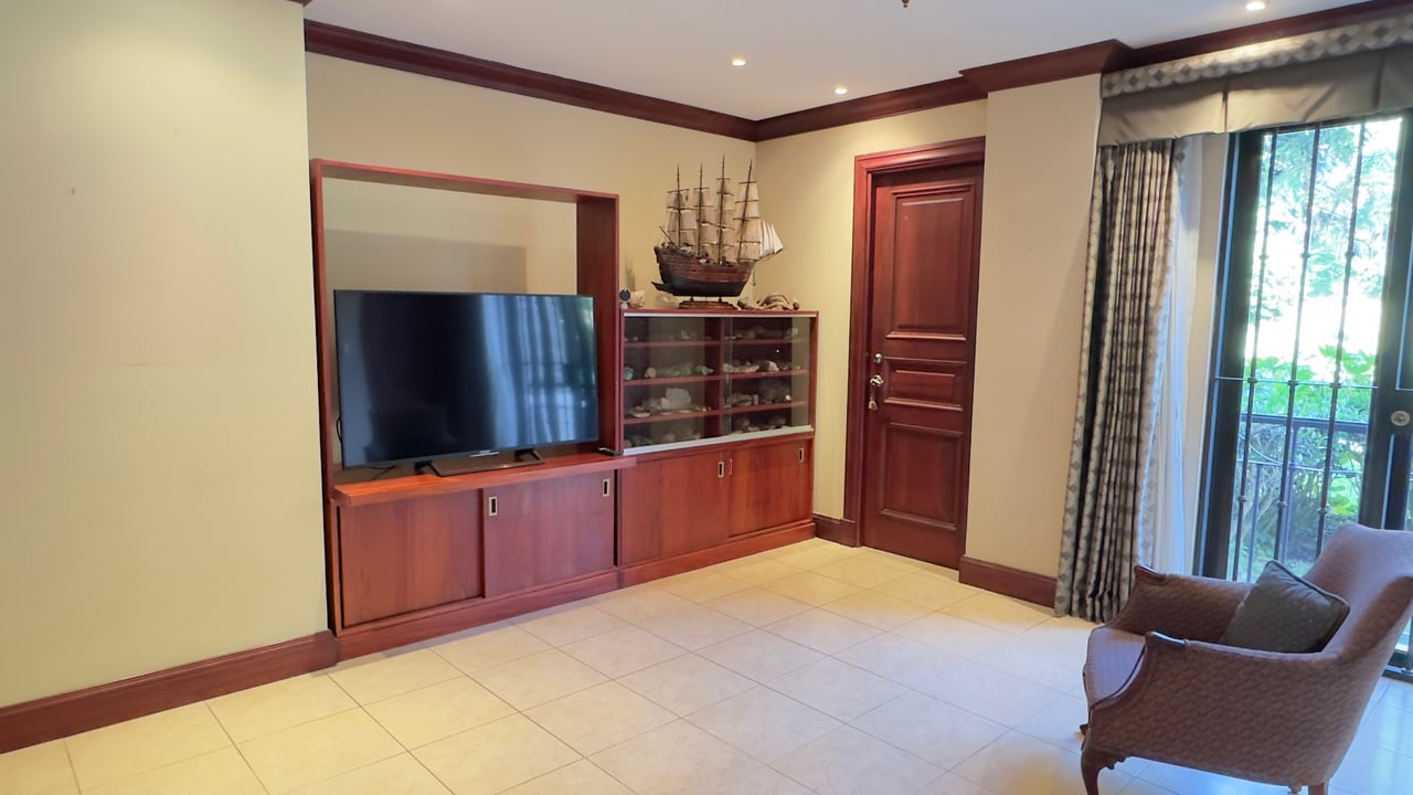 Exclusive Gated Community Condo, Curridabat, San Jose