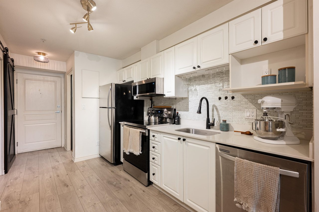 102-2140 W 12th Ave