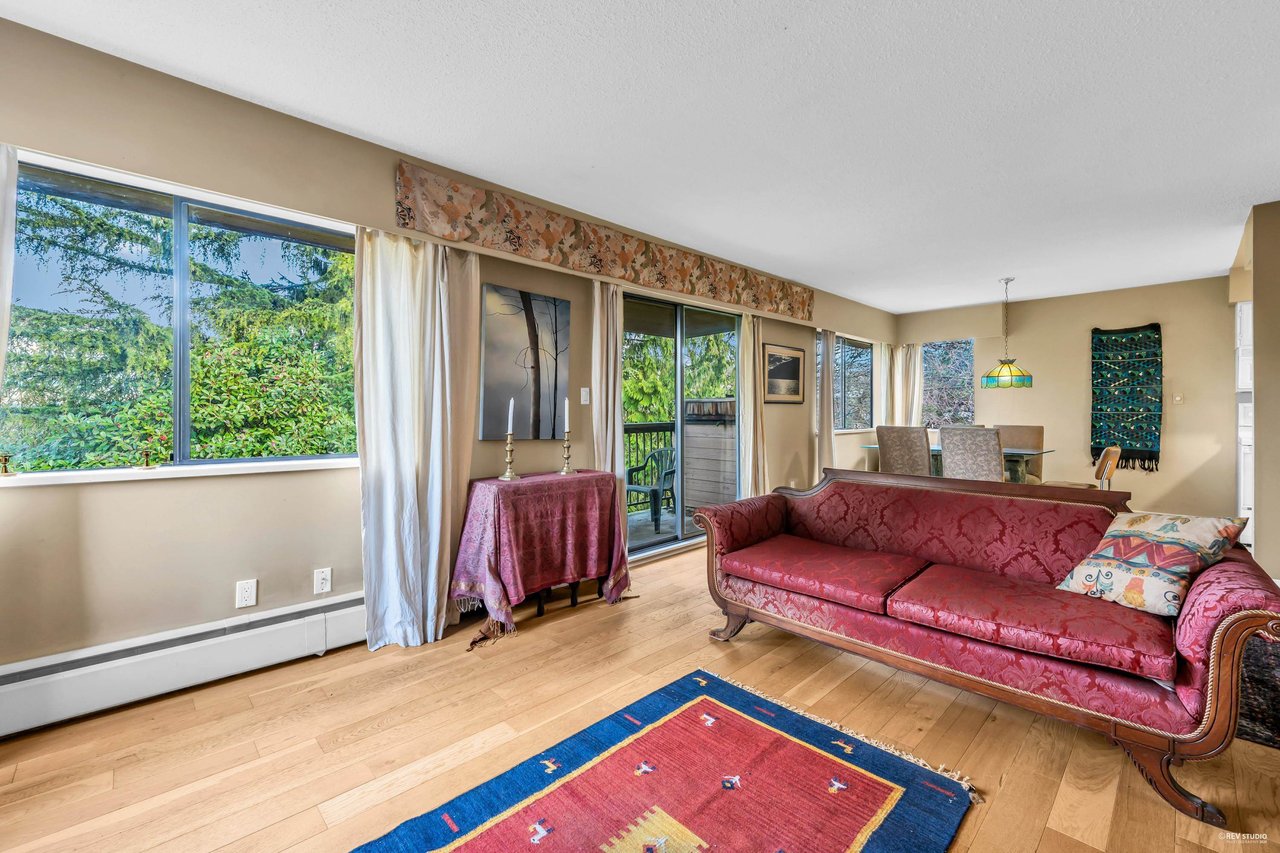309-1825 W 8th Ave