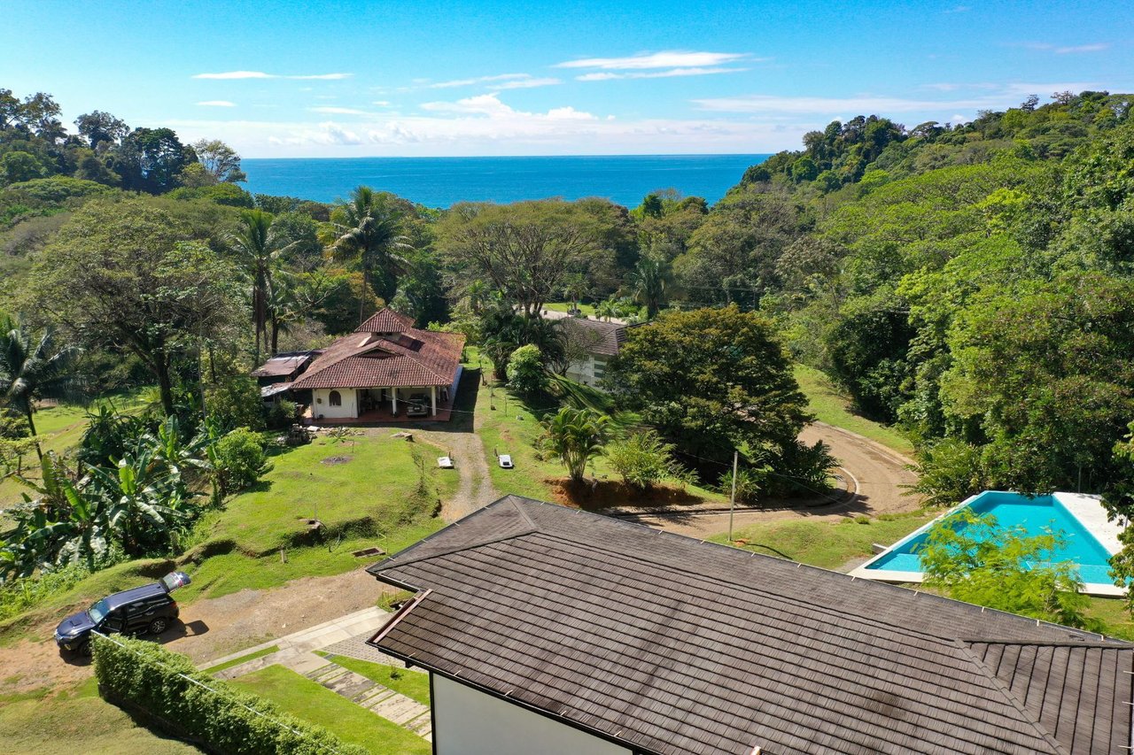 Coastal Ocean View Townhouse, Dominical, Puntarenas