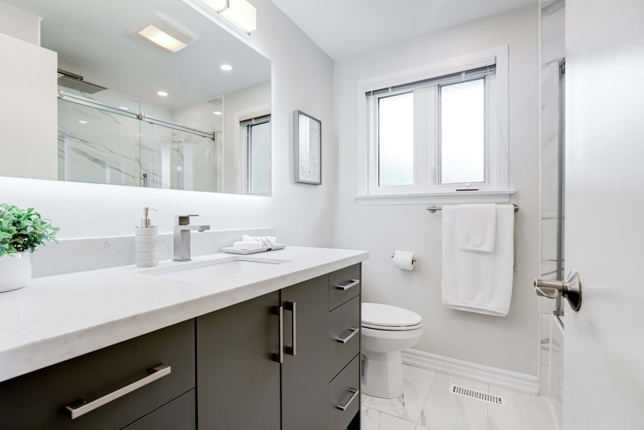 16 Henry Corson Pl