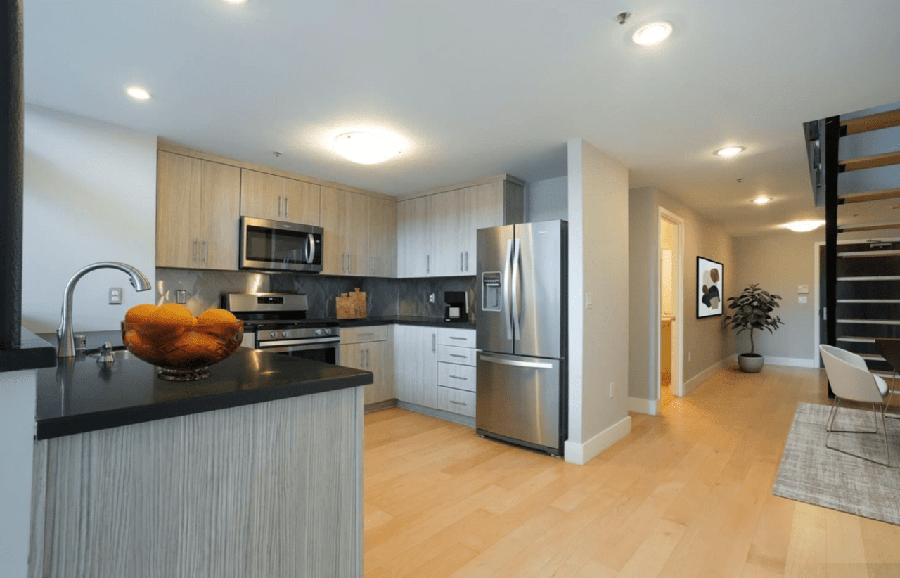 1221 Harrison Street Unit: 14