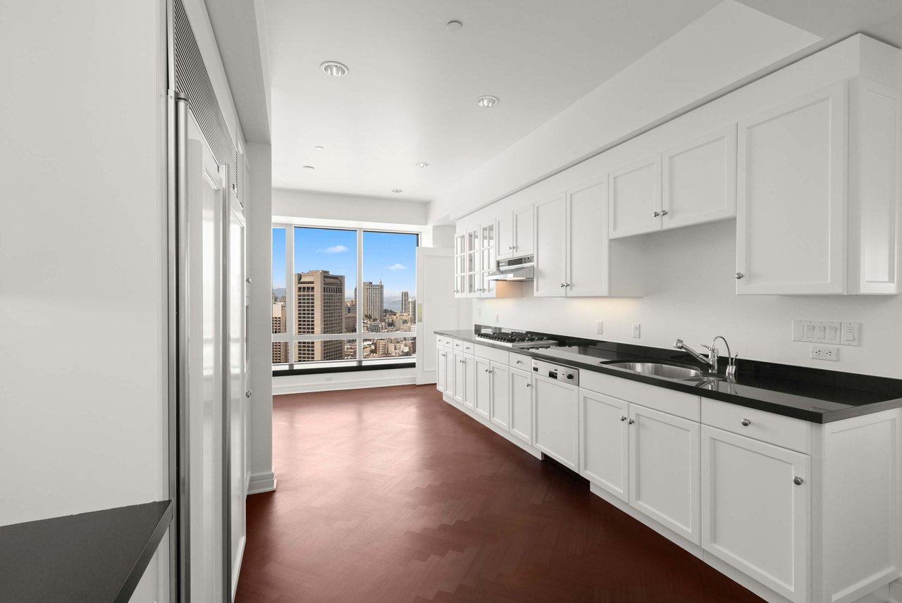 3,905 SqFt Four Seasons Grand Penthouse