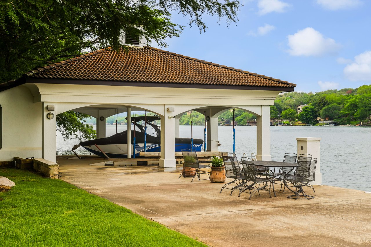 4009 Rivercrest Drive