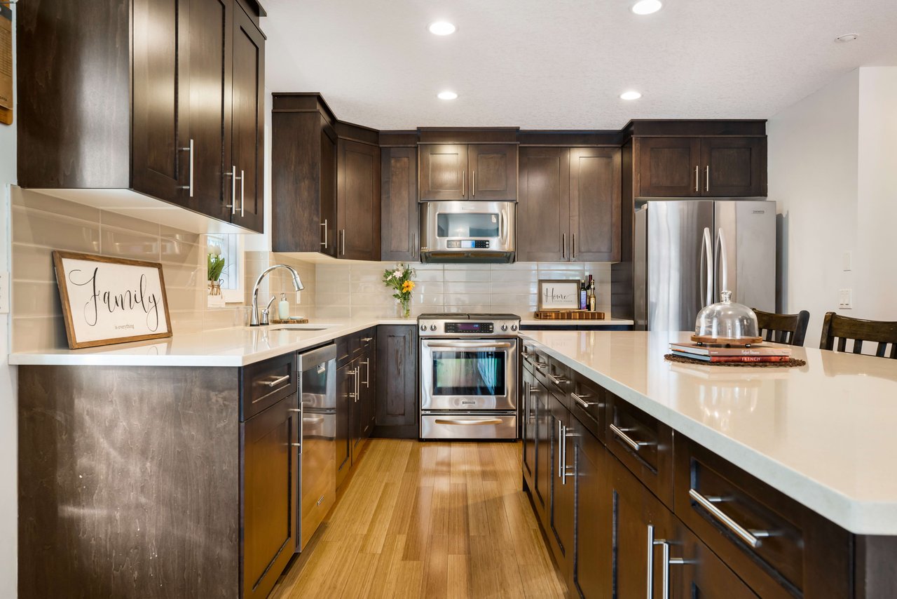 2020 27 Avenue SW Unit: 1