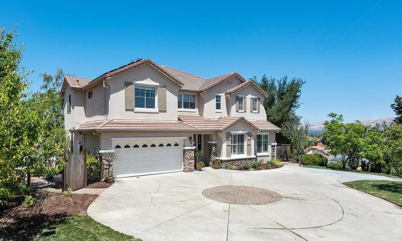 3800 Venus Ct